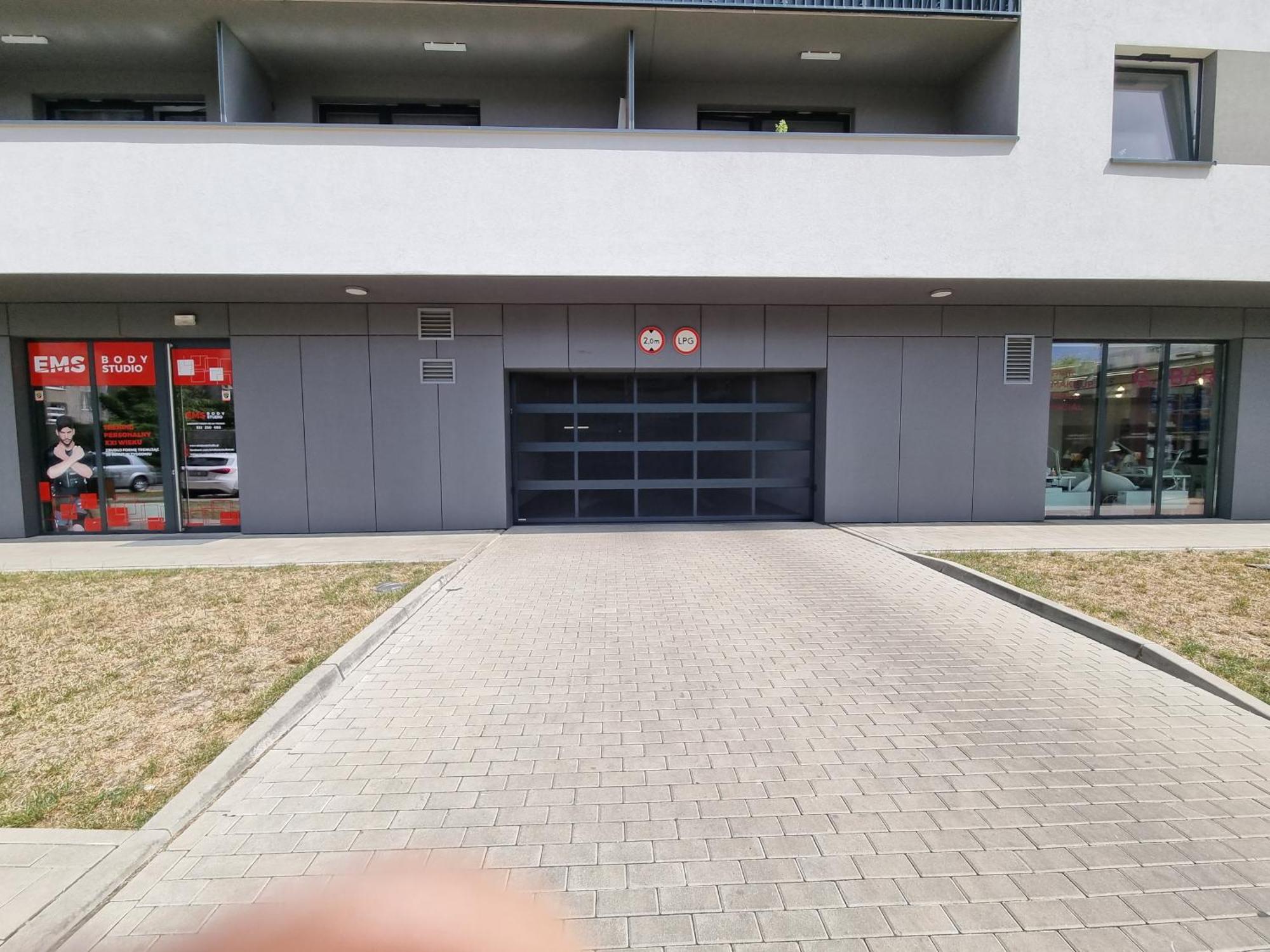 Q Apart Meta - Manufaktura, Klimatyzacja I Parking Gratis, Fv, Gwarancja Zadowolenia ウッチ エクステリア 写真